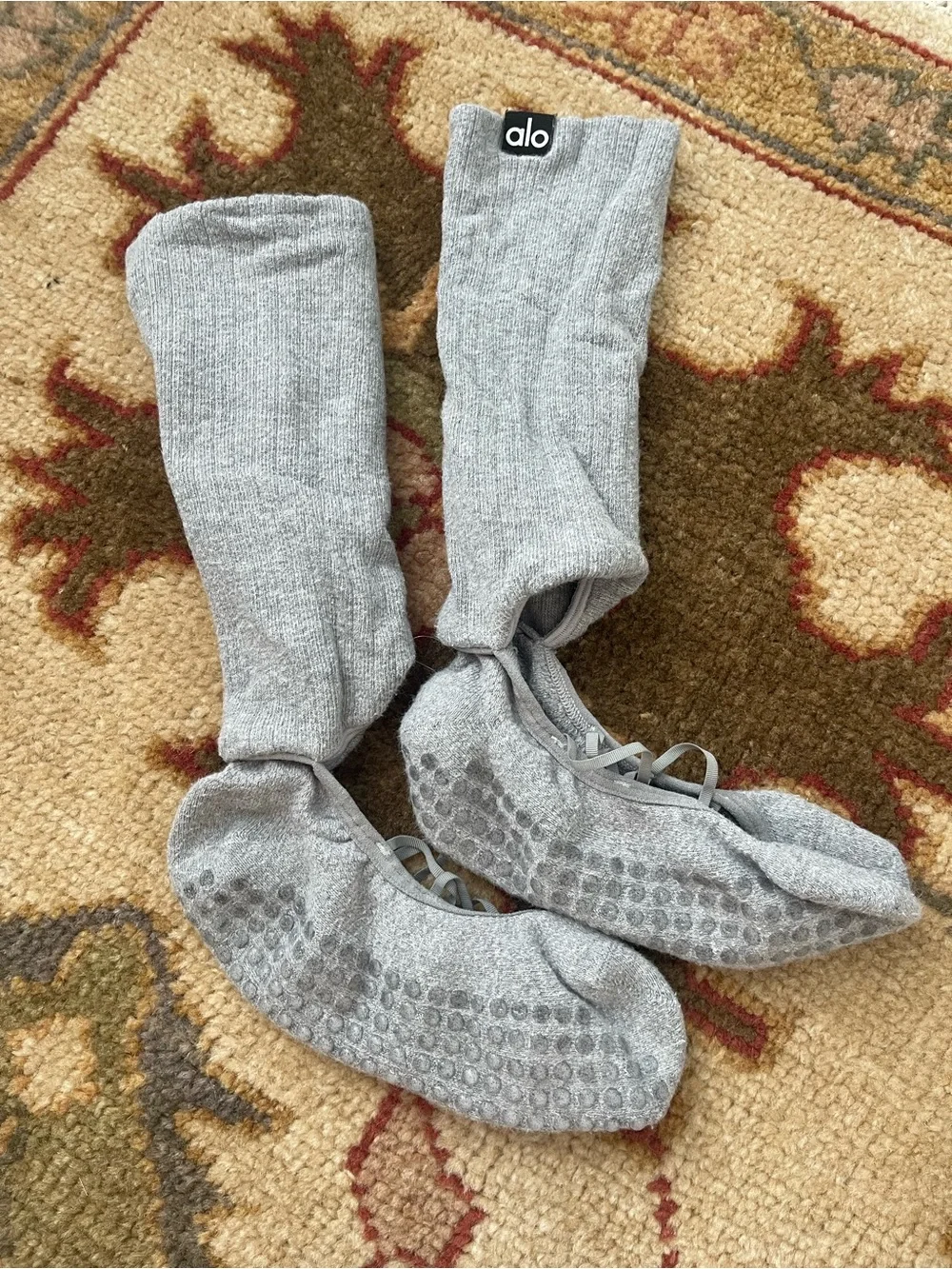 Alo Grip Socks Grey
